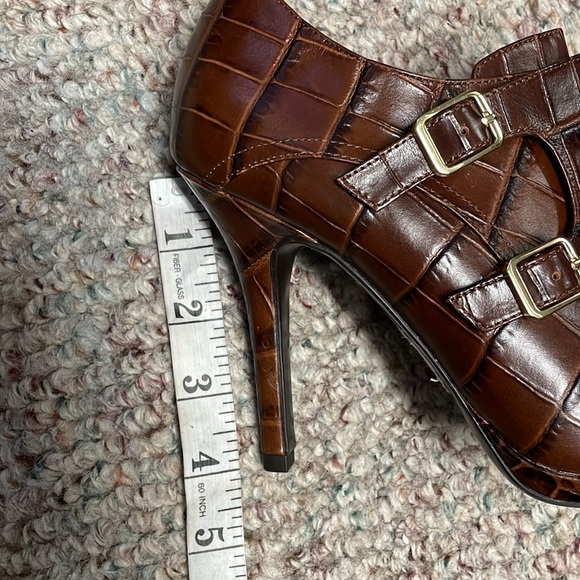 New ralph Lauren heeled boots - Picture 5 of 8